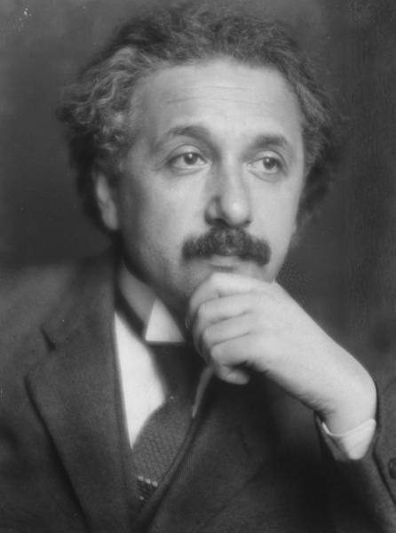 Nachdenkliches Portrait von Albert Einstein